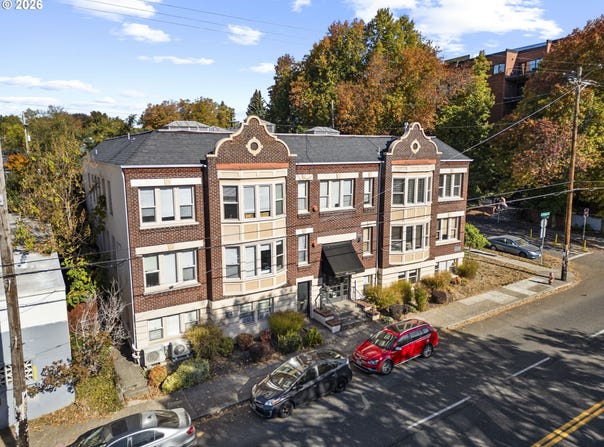1529 SE HAWTHORNE Blvd, Portland, OR 97214