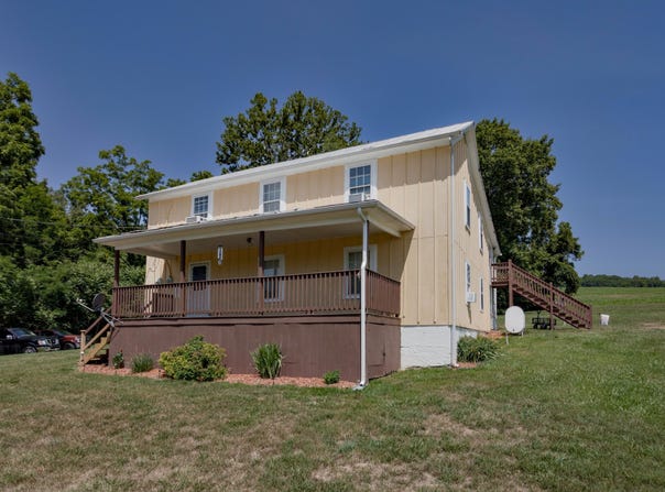 1521 Mountain View Rd, Lexington, VA 24450