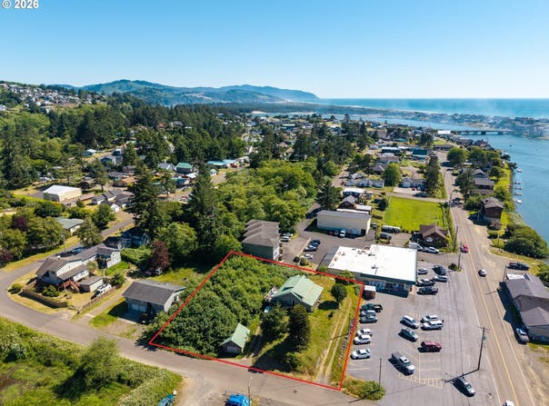 6405 SPRING St, Cloverdale, OR 97112