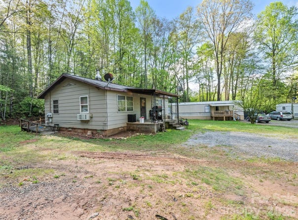 42 Violet Drive, Sylva, NC 28779