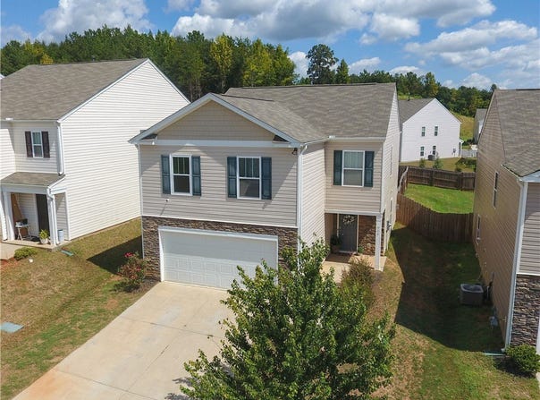 906 Ashwood Way, Easley, SC 29640
