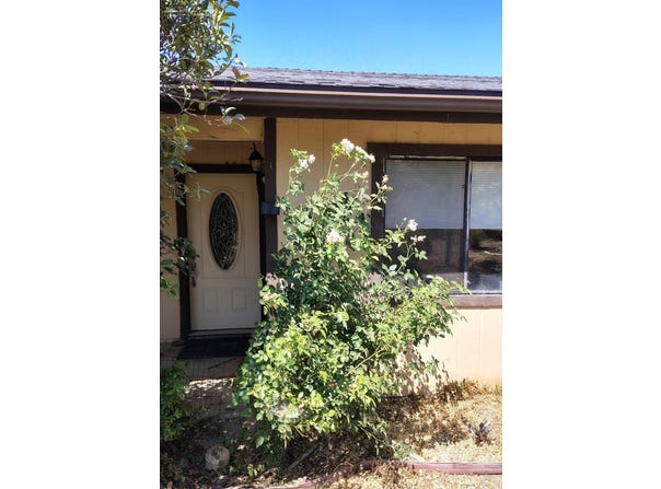 20301 Sears Drive, Tehachapi, CA 93561