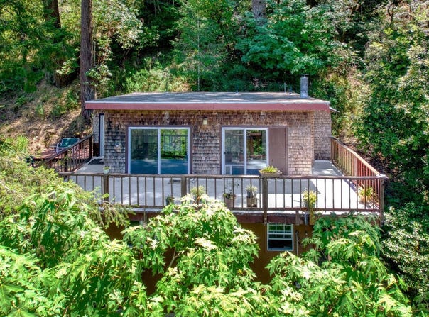 15 Mountain View Avenue, Lagunitas, CA 94938