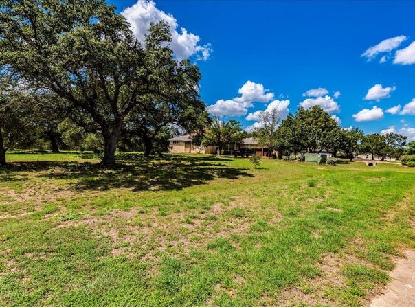 10299 Brangus Rd, Driftwood, TX 78619