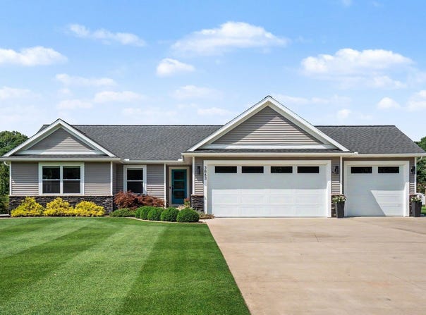 3863 E Letts Road, Midland, MI 48642
