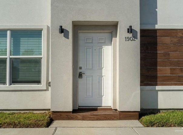 901 E Yuma Avenue, McAllen, TX 78504