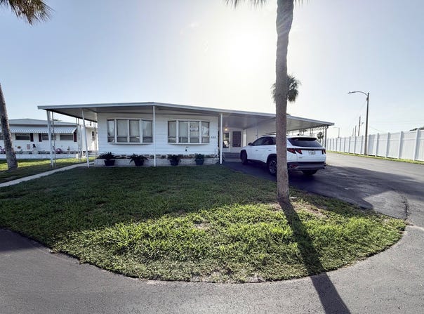 207 Alice Dr., Lakeland, FL 33815