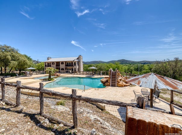 23525 us highway 83, ConCan, TX 78838