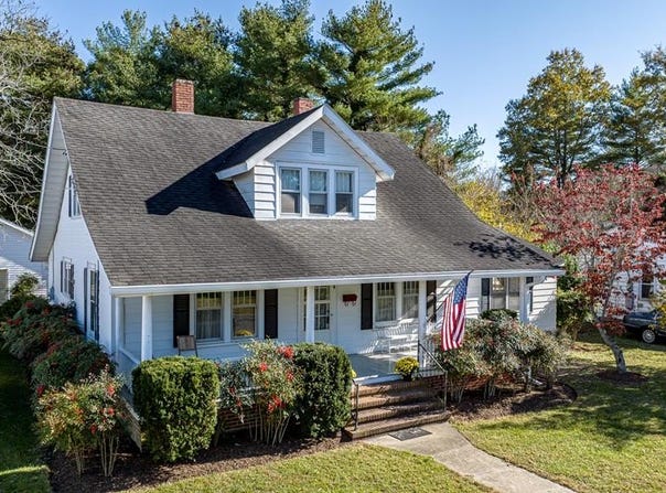 4 LAKE ST, ONANCOCK, VA 23417