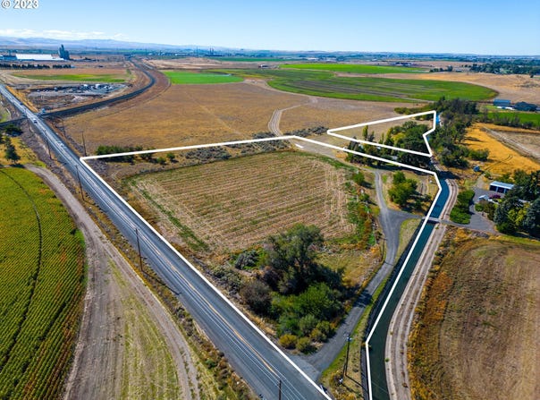 S 1st St, Hermiston, OR 97838