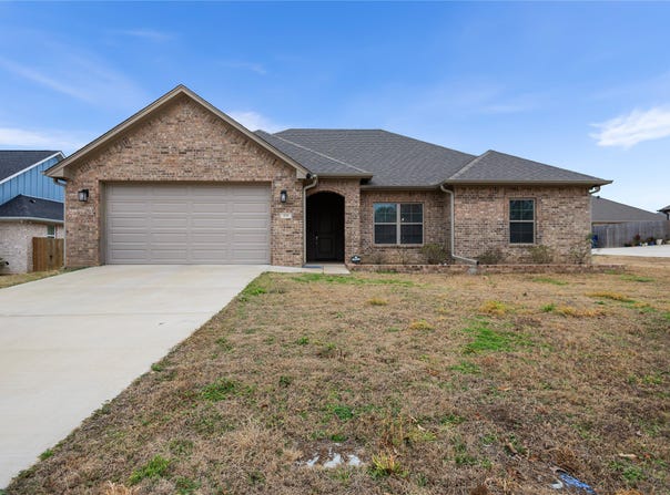 114 Rose Row, Winona, TX 75792
