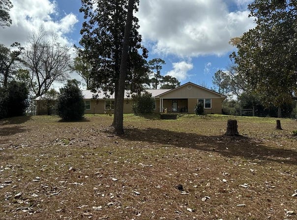 1736 GA Hwy 32 E, Douglas, GA 31533