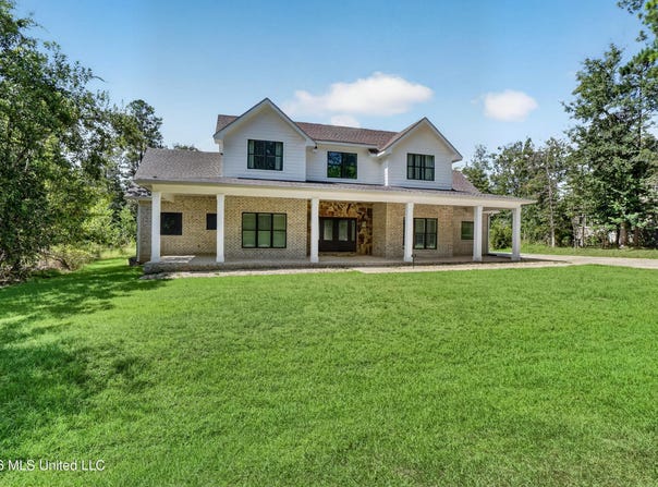 758 Turnberry Drive, Diamondhead, MS 39525