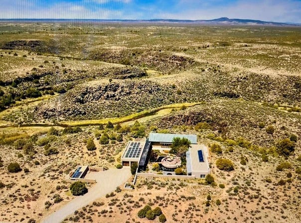 91 Riverbend, Ranchos de Taos, NM 87557