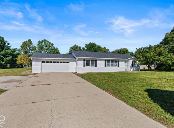 2114 E Bo Mar Boulevard, Greenfield, IN 46140