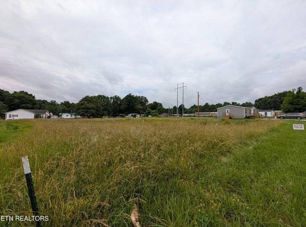 Pullman Ln, Oneida, TN 37841