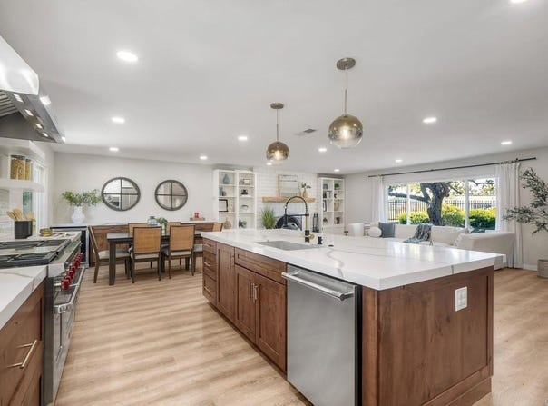 2500 Cranston Drive, Escondido, CA 92025