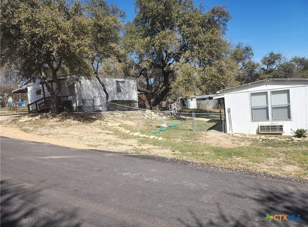 111 Valley View, Canyon Lake, TX 78133