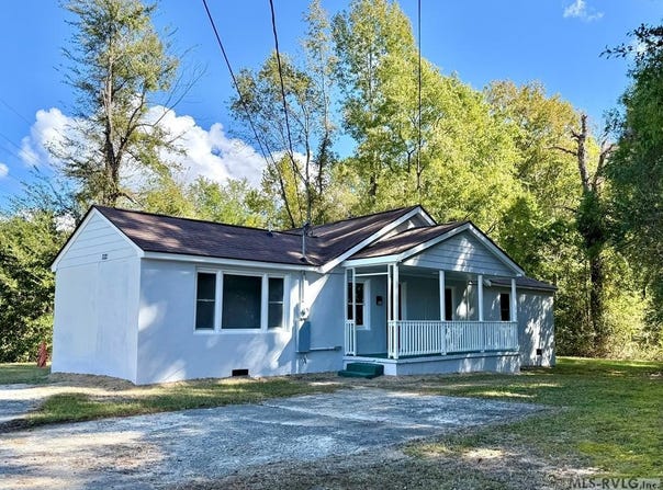 1914 Glover St, Roanoke Rapids, NC 27870