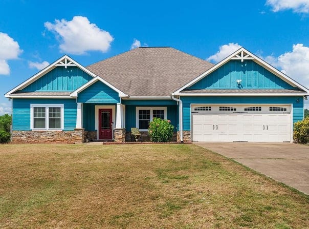 33 Winter Hawk Drive, Fort Mitchell, AL 36857