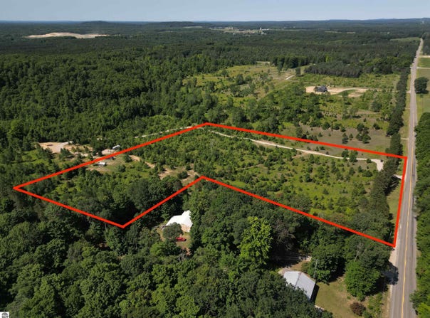 A5 E Kasson Road lot: A5, Maple City, MI 49664