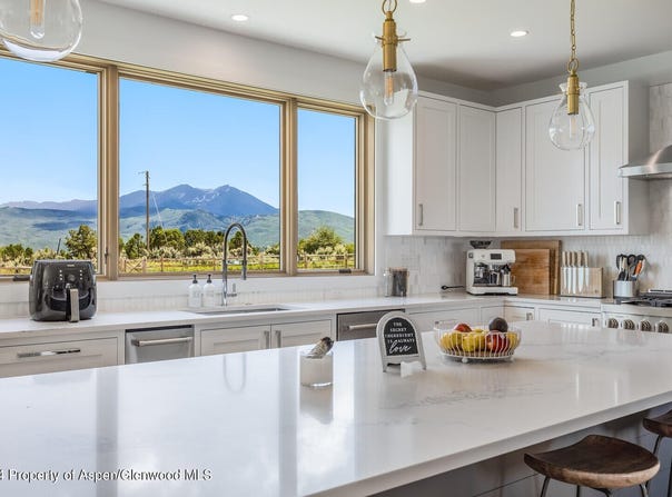 577 Fox Run Drive, Carbondale, CO 81623