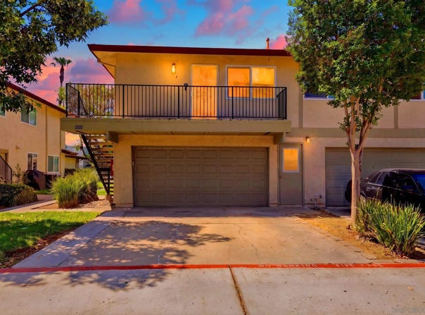 9926 Mission Vega, Santee, CA 92071