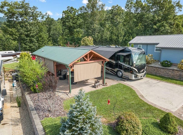 60 Sunset Lane, Franklin, NC 28734