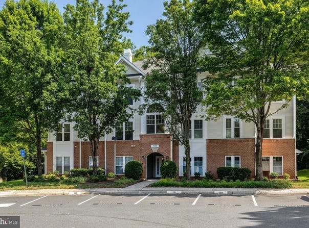 1511 N POINT Drive, RESTON, VA 20194