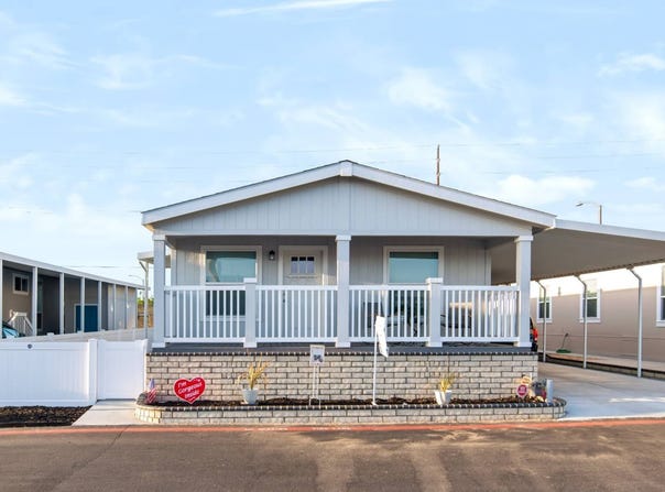 9850 GARFIELD AVE, Huntington Beach, CA 92646