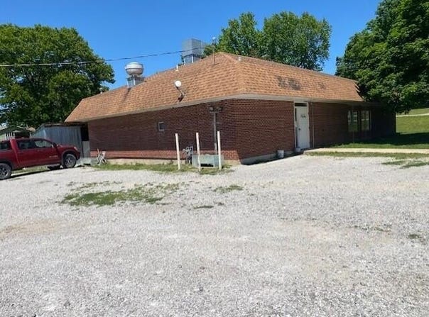 120 E Newton Street, Mansfield, MO 65704