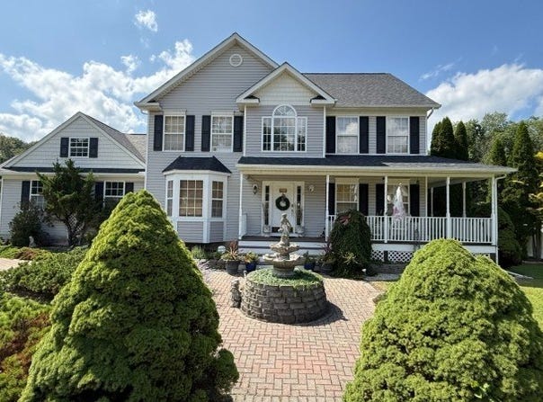 10 Macintosh Dr, Andover Twp., NJ 07848-4047