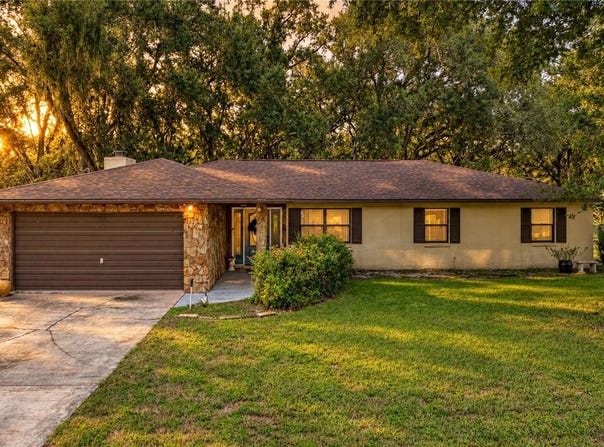 124 N POINTE Drive, AUBURNDALE, FL 33823