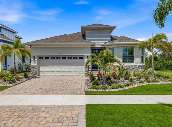 1065 SIGNET Drive, APOLLO BEACH, FL 33572