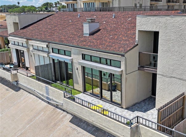 1400 E Ocean Drive, Corpus Christi, TX 78404
