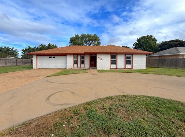 1505 E GEARY Road, Dumas, TX 79029-3539