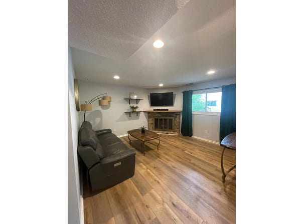 5505 E Bavarian Pass, Fridley, MN 55432