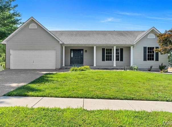 7196 Heald Drive, O'Fallon, MO 63368