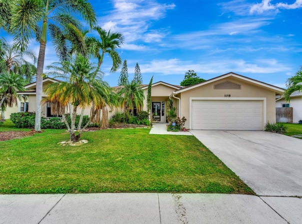 108 Lexington Drive, Royal Palm Beach, FL 33411