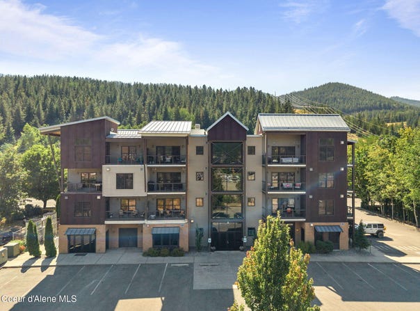 834 McKinley Ave W, Kellogg, ID 83837
