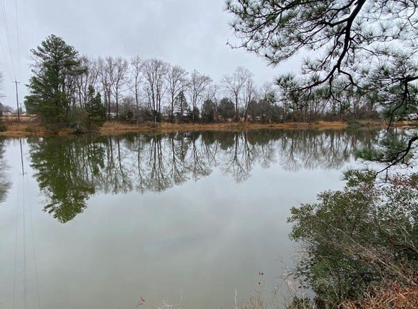 350 Apple Tree Road, HAGUE, VA 22520