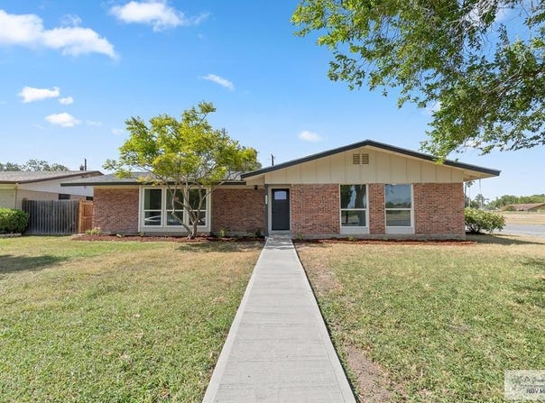 2425 E AUSTIN AVE., HARLINGEN, TX 78550