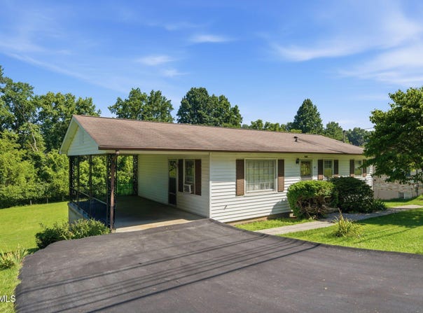 948 King Mill Pike, Bristol, VA 24201