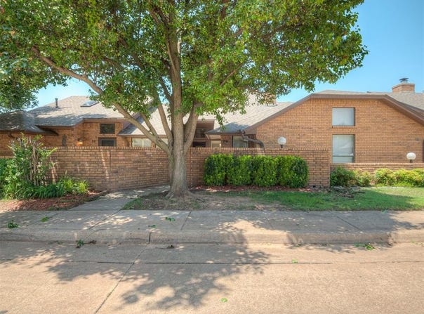 1899 Saddleback Boulevard, Norman, OK 73072