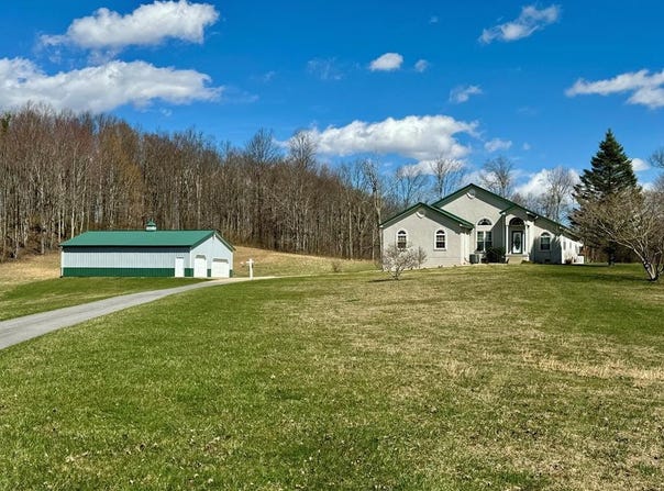 216 JOHN BOLEN RD, ODD, WV 25902