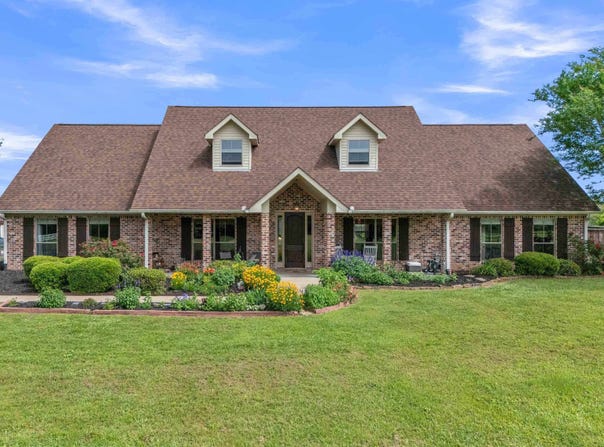 350 Julius Davis Lane, Marshall, TX 75672