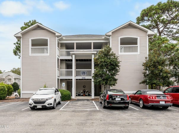 3030 Marsh Winds Circle, Southport, NC 28461