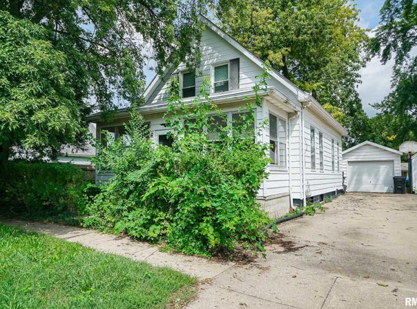 609 WALNUT Street, Washington, IL 61571