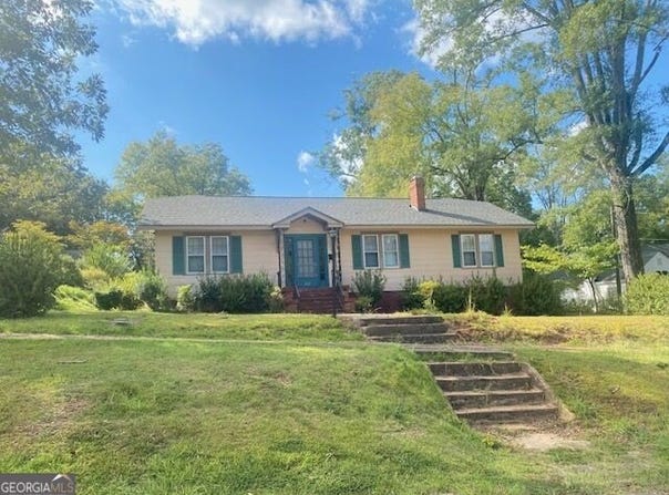1205 6th Avenue, West Point, GA 31833