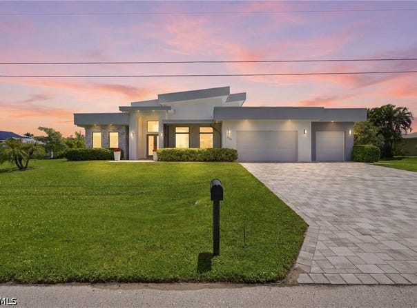 3709 SW 15th Place, Cape Coral, FL 33914